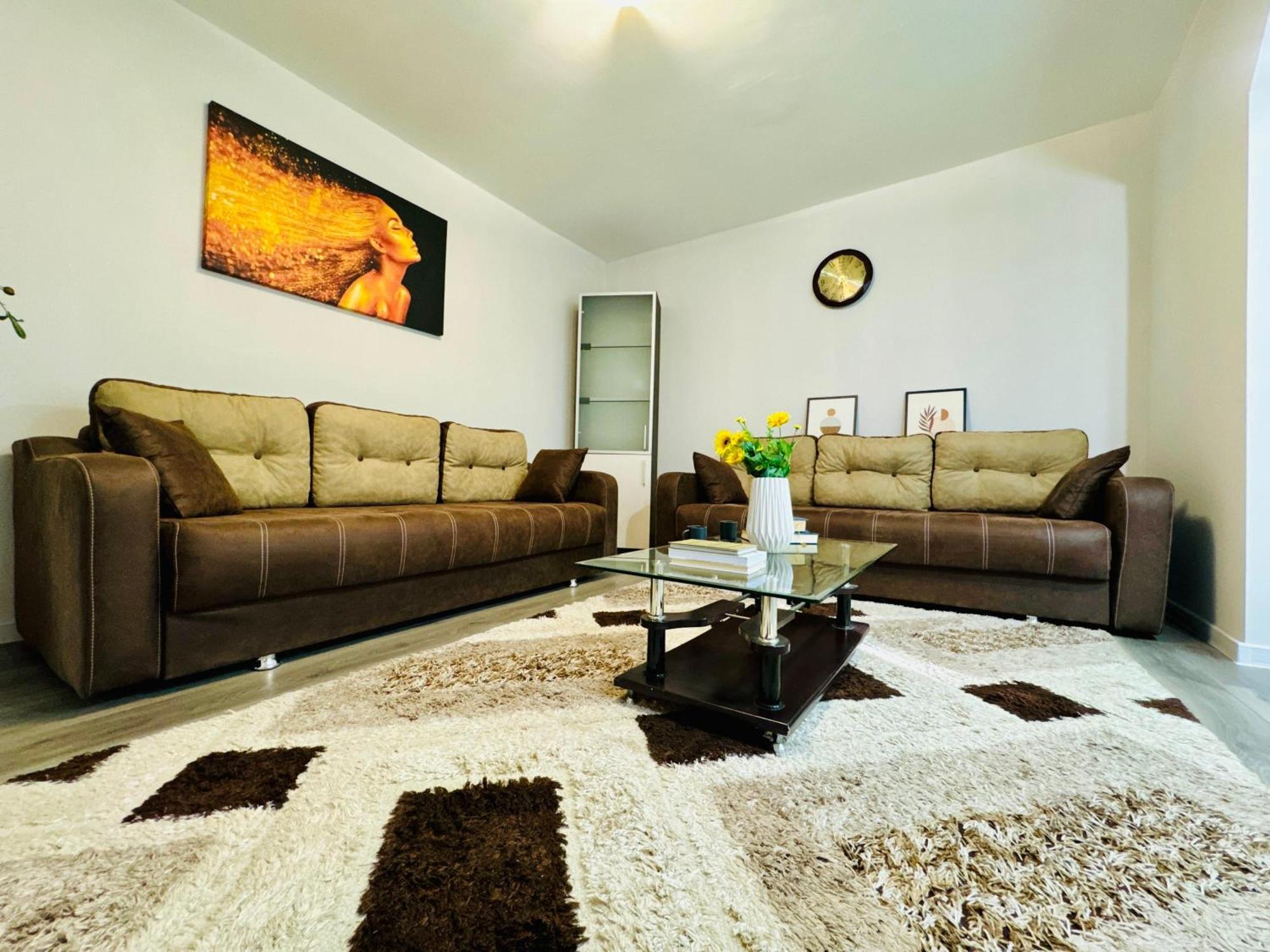 Joy Spacious Comfortable Apartment