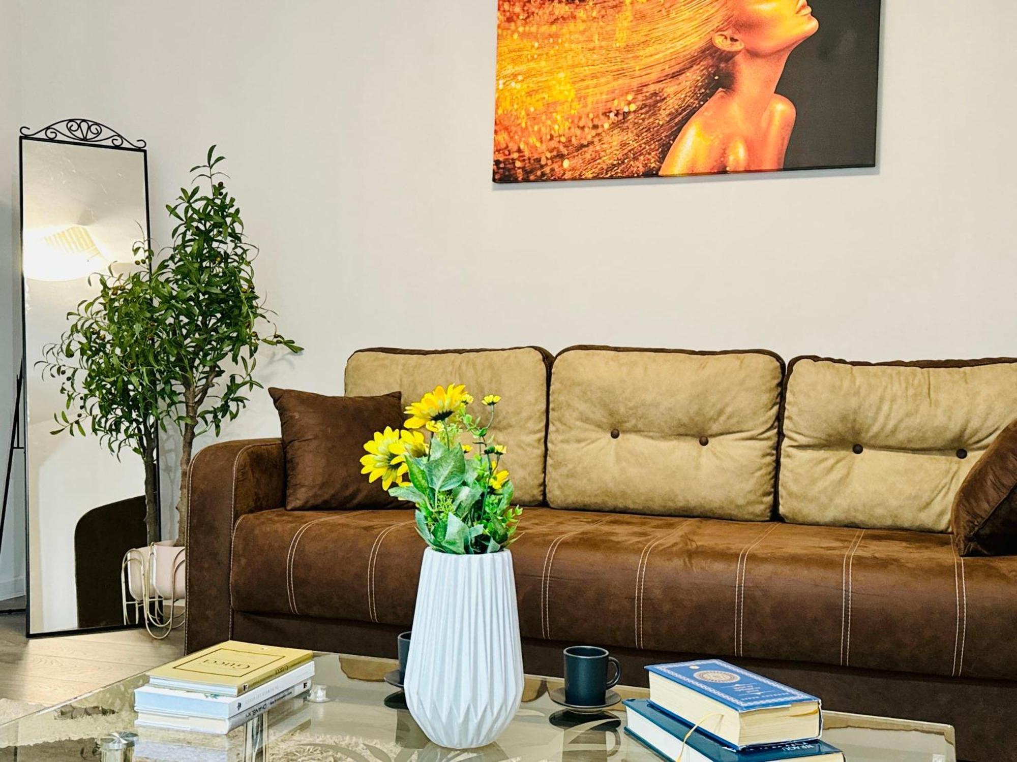 Joy Spacious Comfortable Apartment *