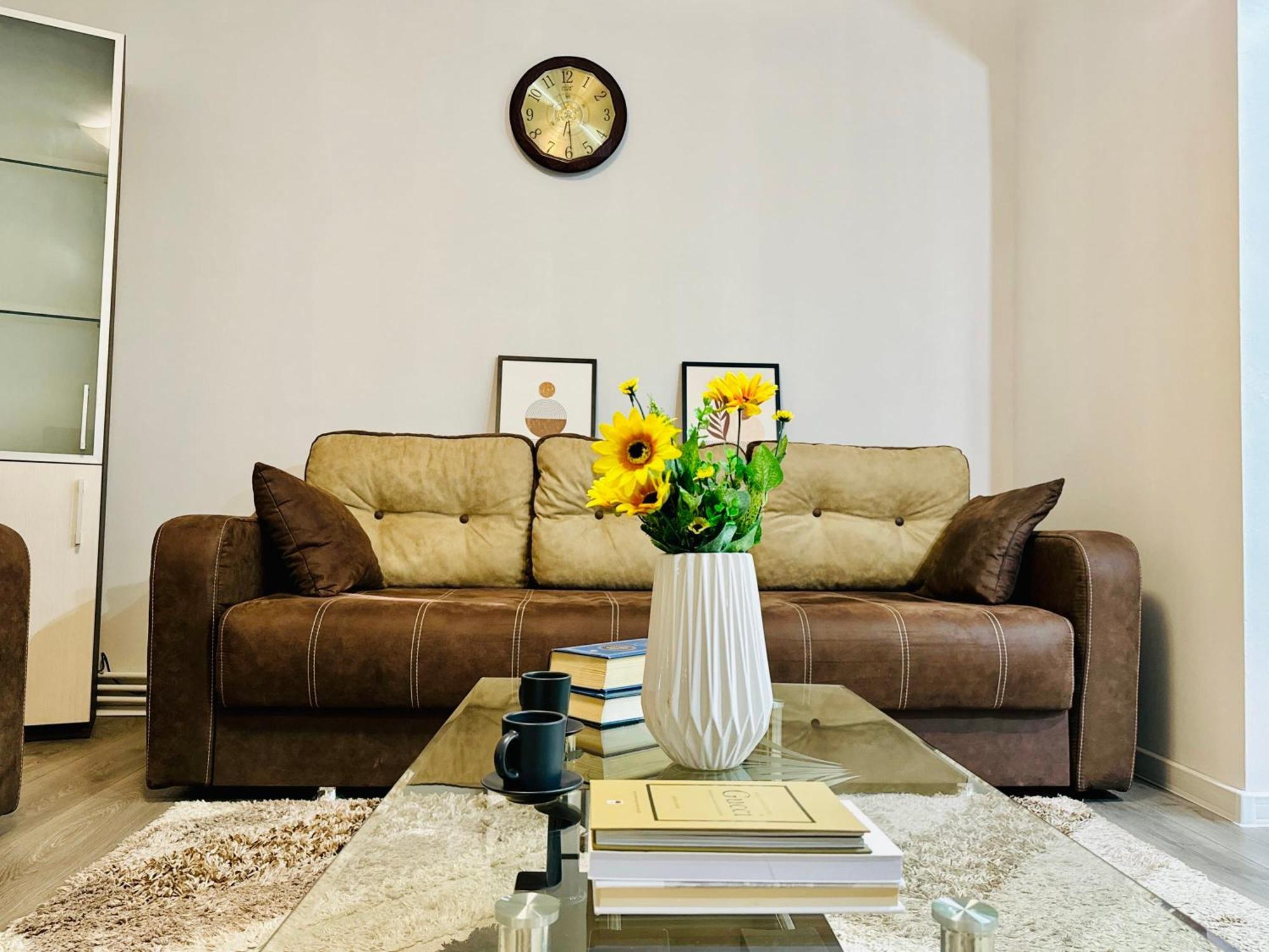 Joy Spacious Comfortable Apartment